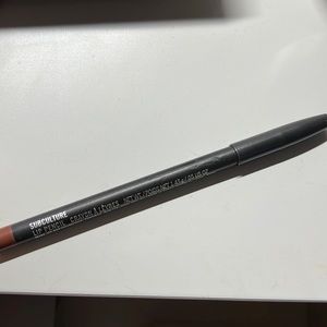 ♥️2/$20 MAC subculture lipliner